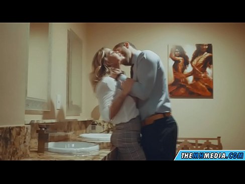 ❤️ Xa i-blonde ene-busty ikuhenda kwindlu yangasese yoluntu Amanyala asekhaya kwi-xh.passionfeverspot.ru